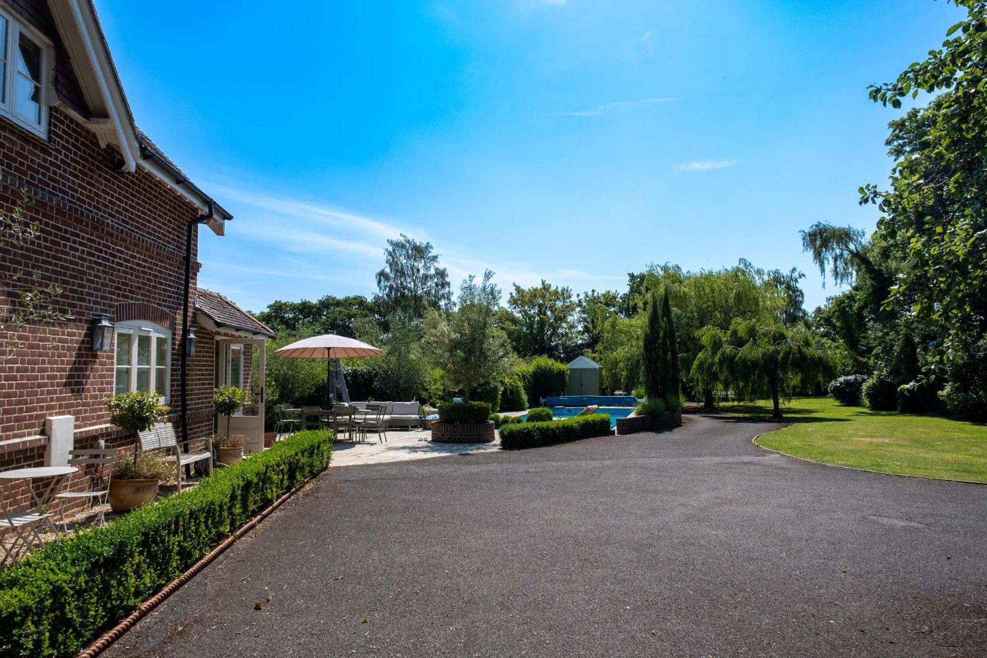 The Lodge New Milton Exterior foto